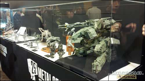Metal Gear 25th Anniversary Figurines Metal Gear