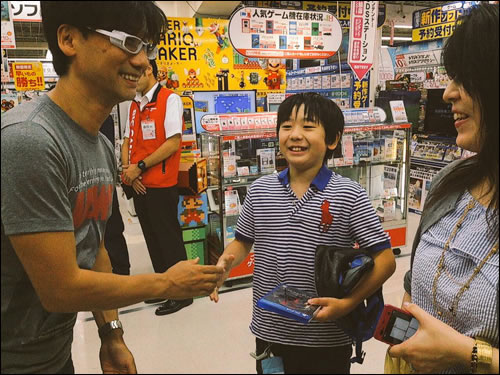 Hideo Kojima remercie les fans de MGS dans une vidéo touchante (sous-titrée français)