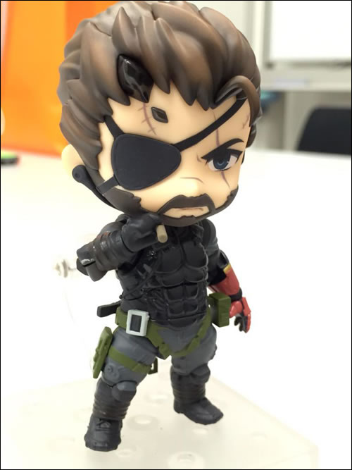 Metal Gear Solid V : The Phantom Pain - Les figurines Nendoroid et Union Creative de Venom Snake prennent des couleurs